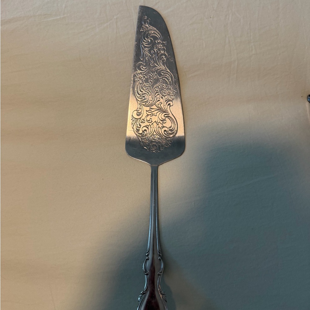 Silver Ornate wedding Cake Server - Decorative Stainless Steel